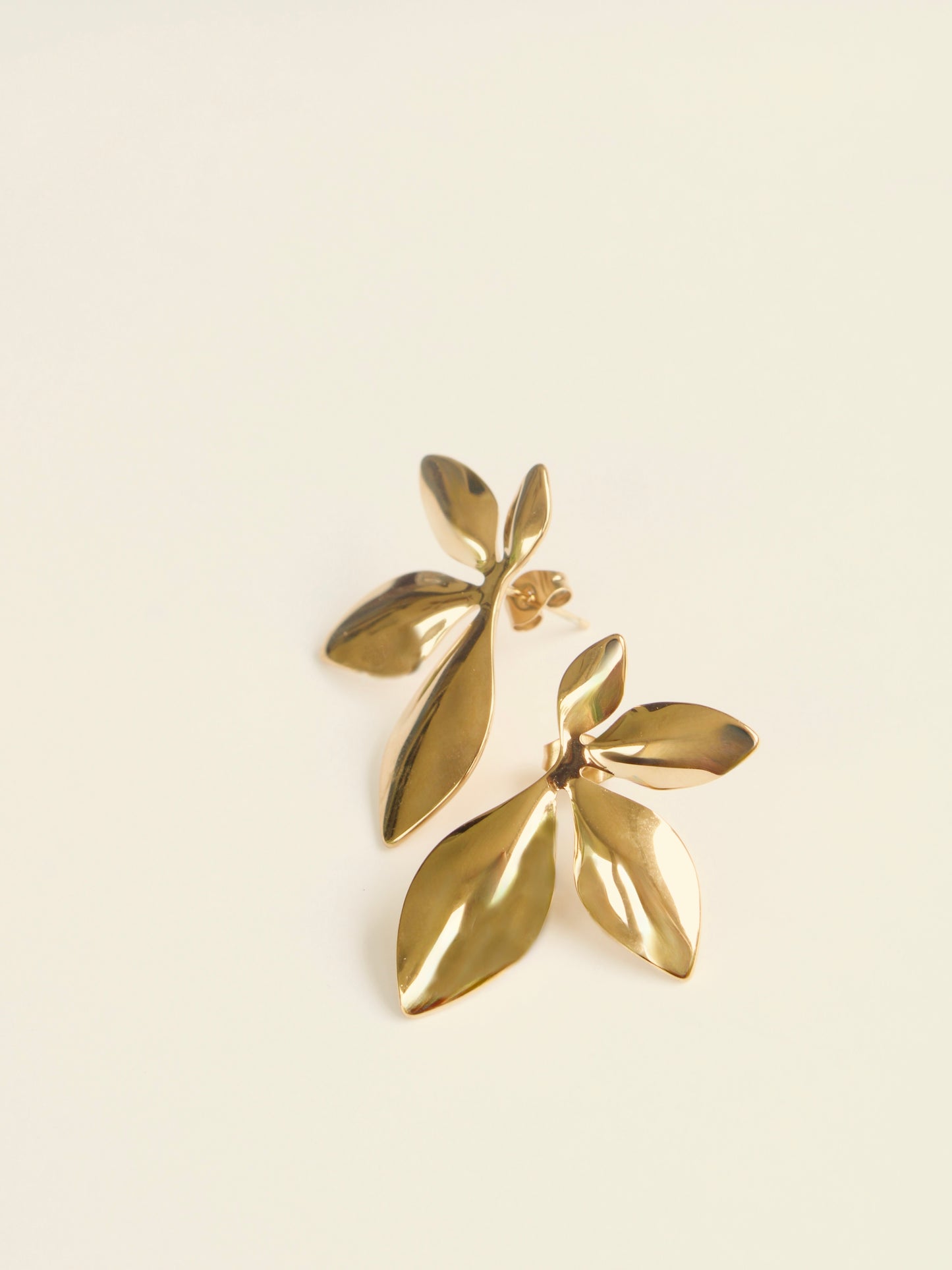 The Flora Gold Statement Stud