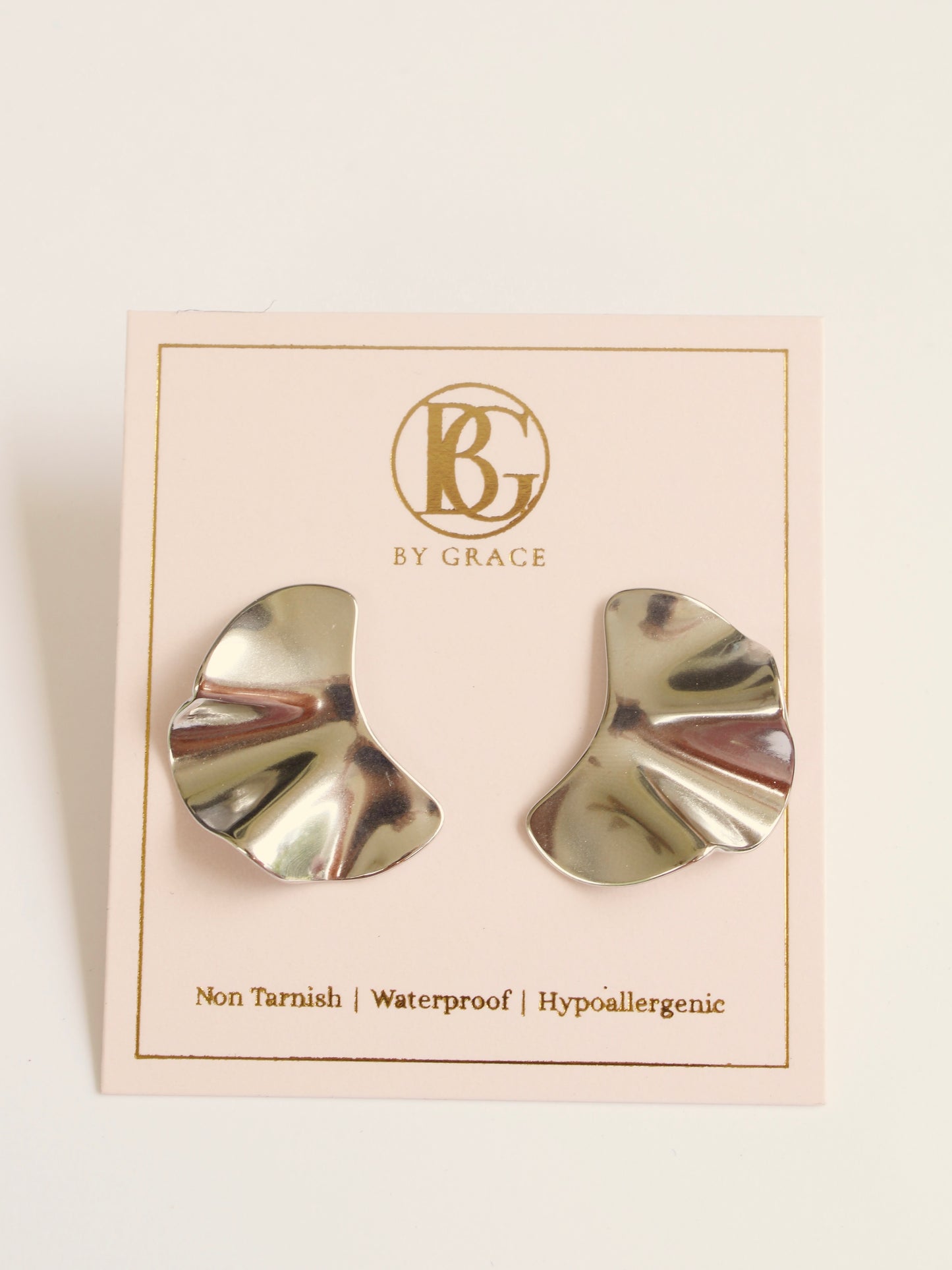 The Serena Silver Wavy Stud
