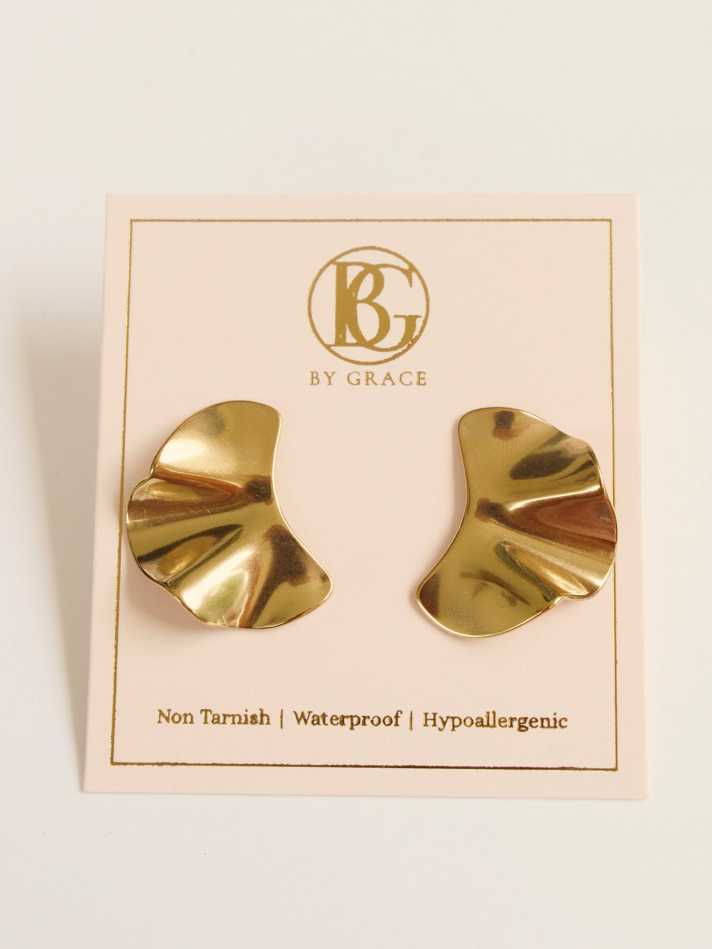 The Serena Gold Wavy Stud
