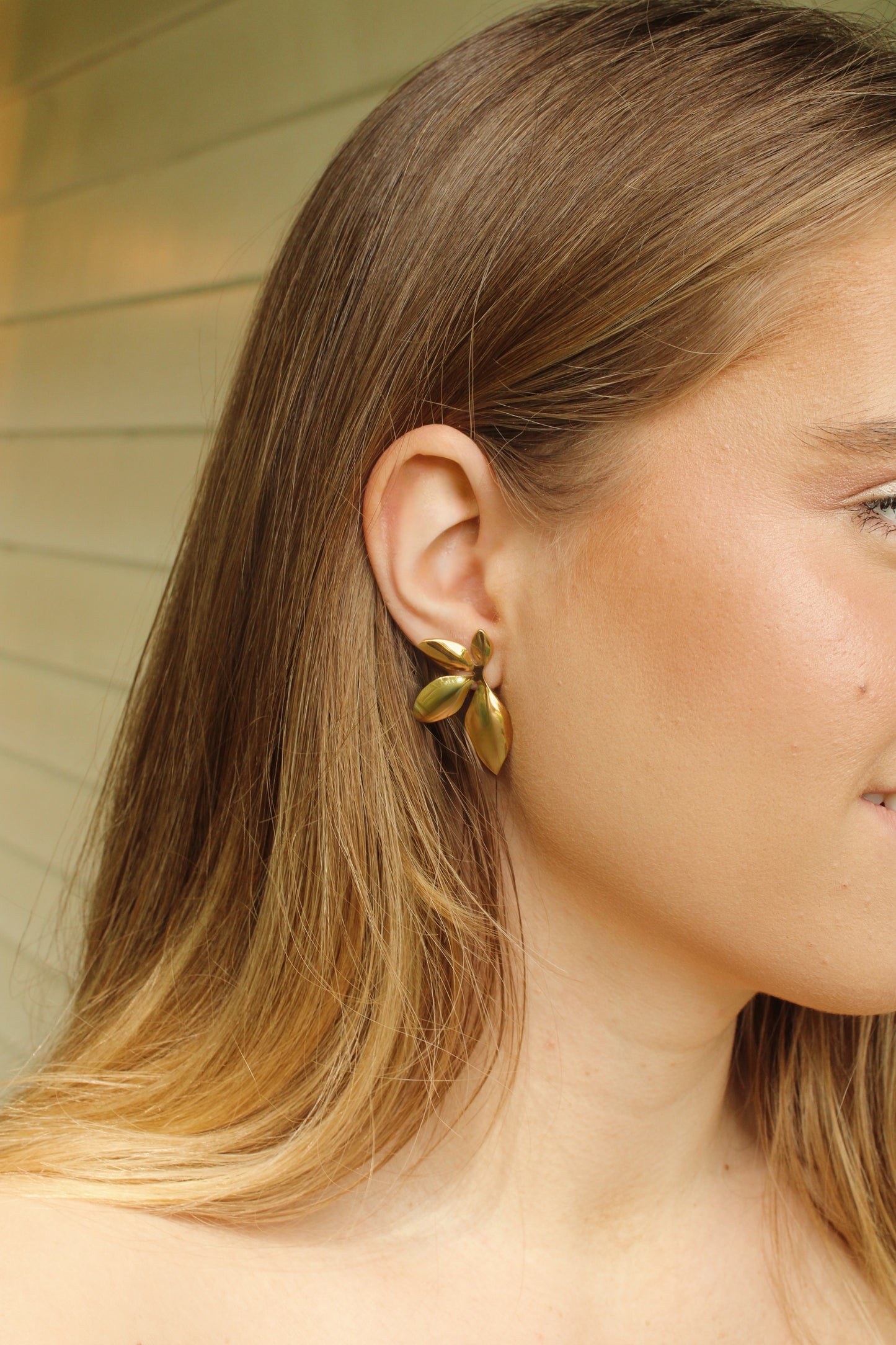 The Flora Gold Statement Stud