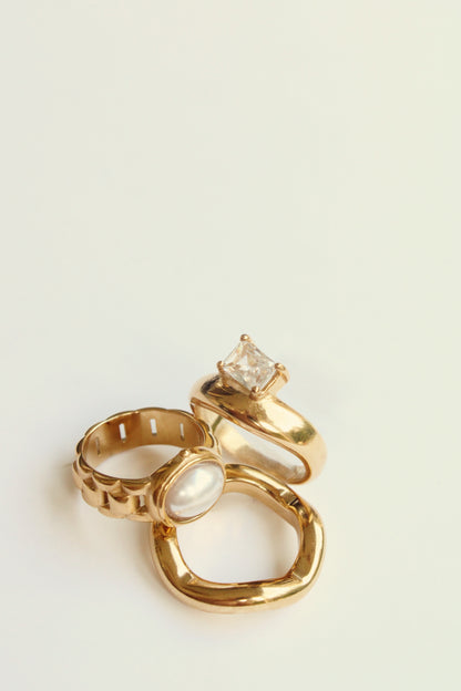 Zoe Diamond Ring