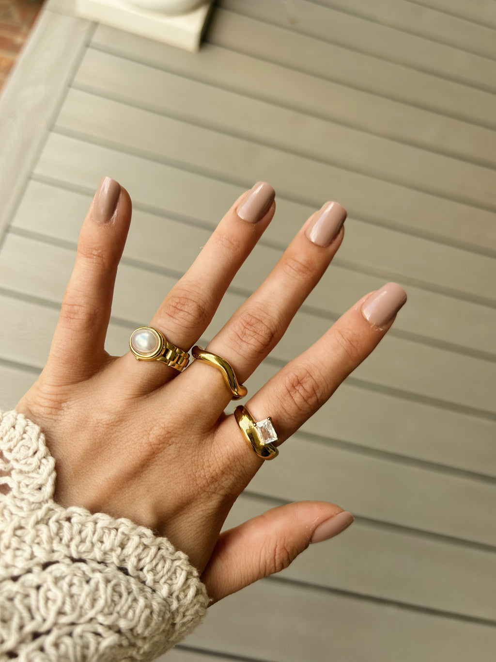Chloe Wave Ring
