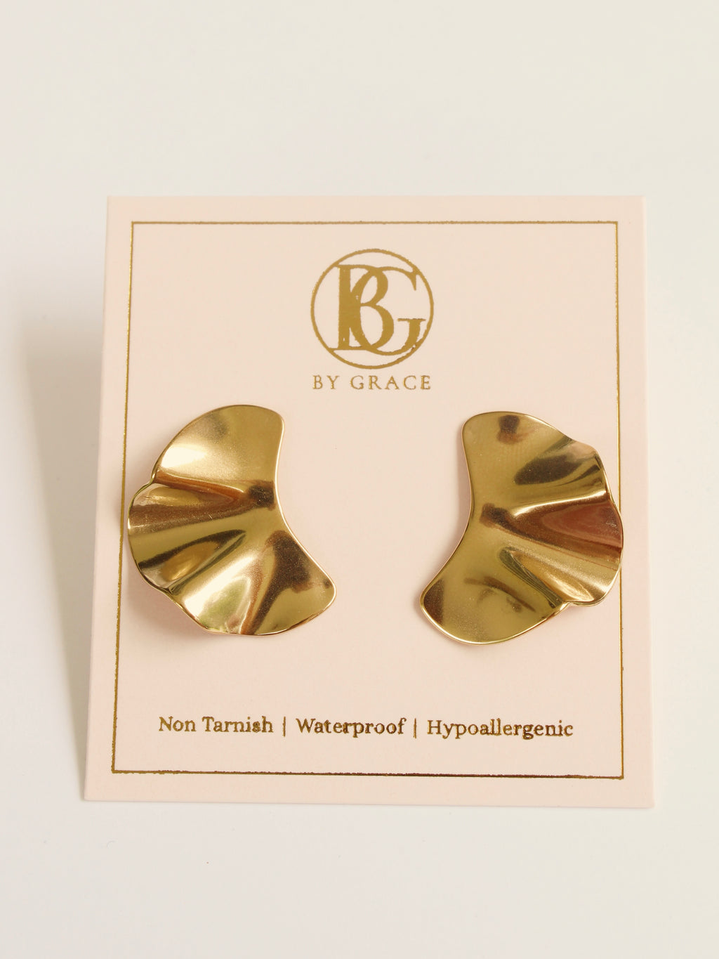 The Serena Gold Wavy Stud