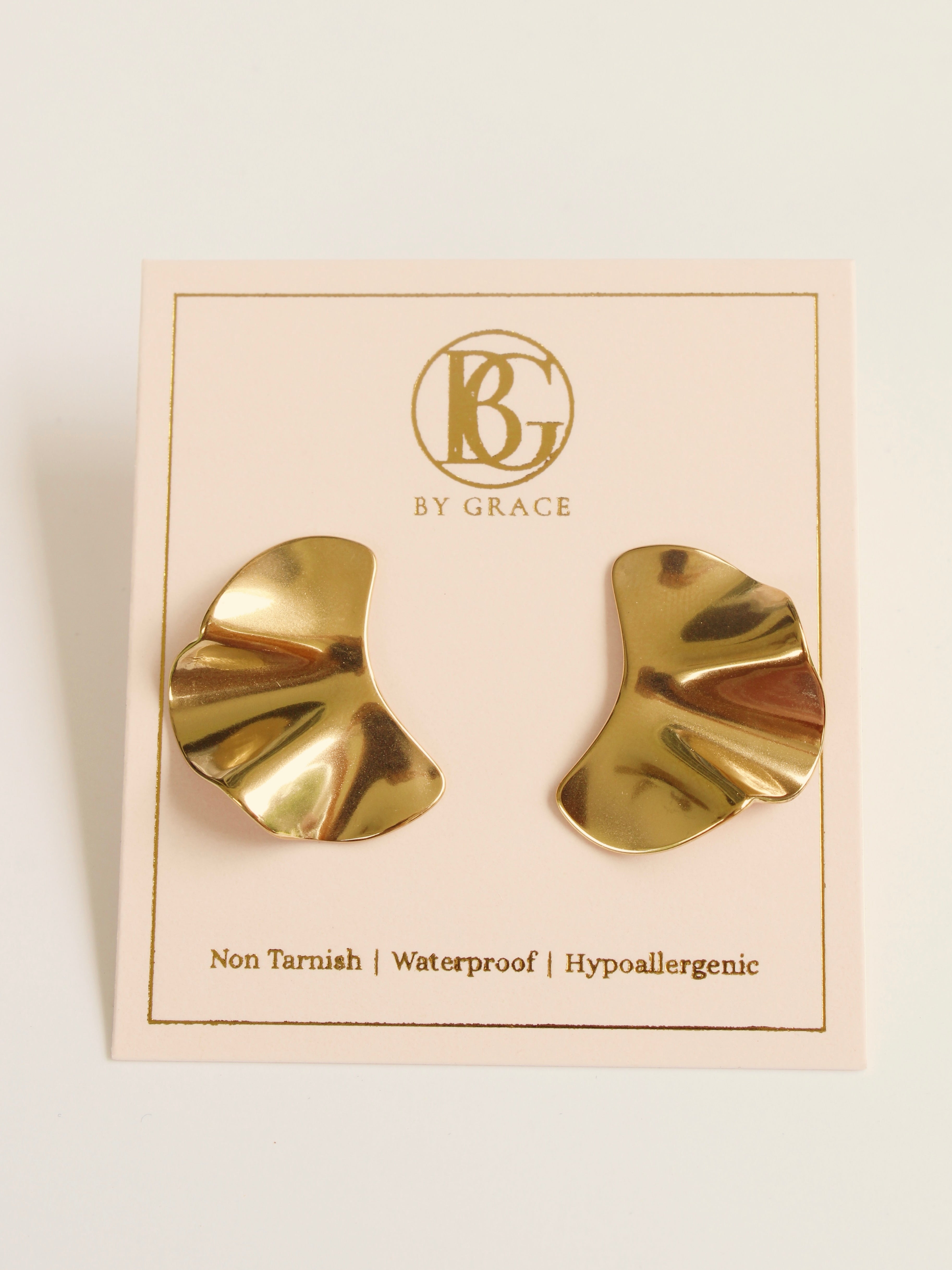 The Serena Gold Wavy Stud